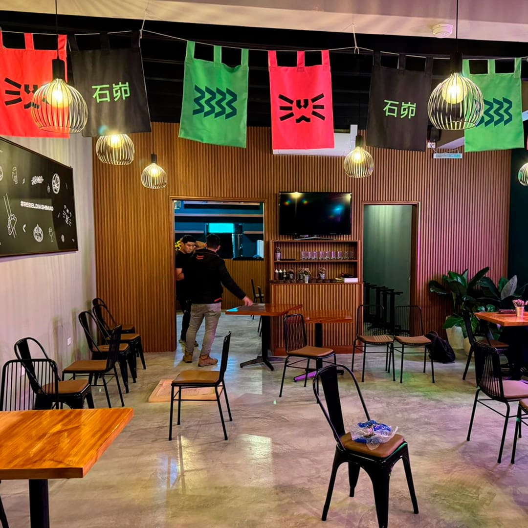 Detalle de instalaciones y acabados en Chifa Fusión